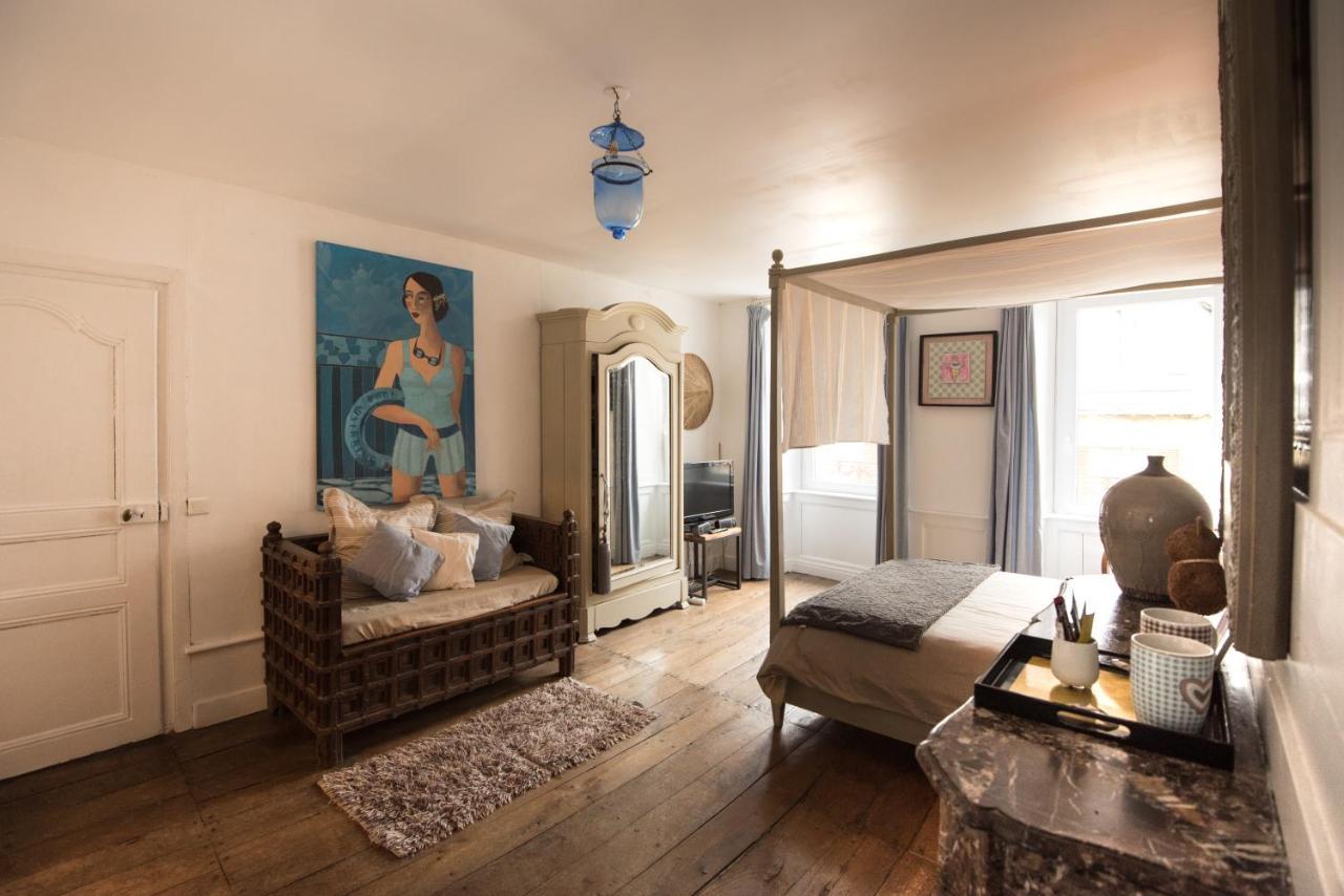 Les Chambres De Lourmel Понтиви Экстерьер фото