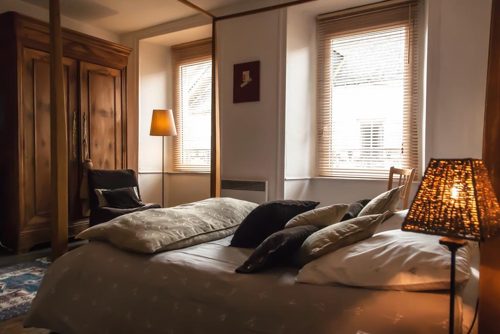 Les Chambres De Lourmel Понтиви Экстерьер фото