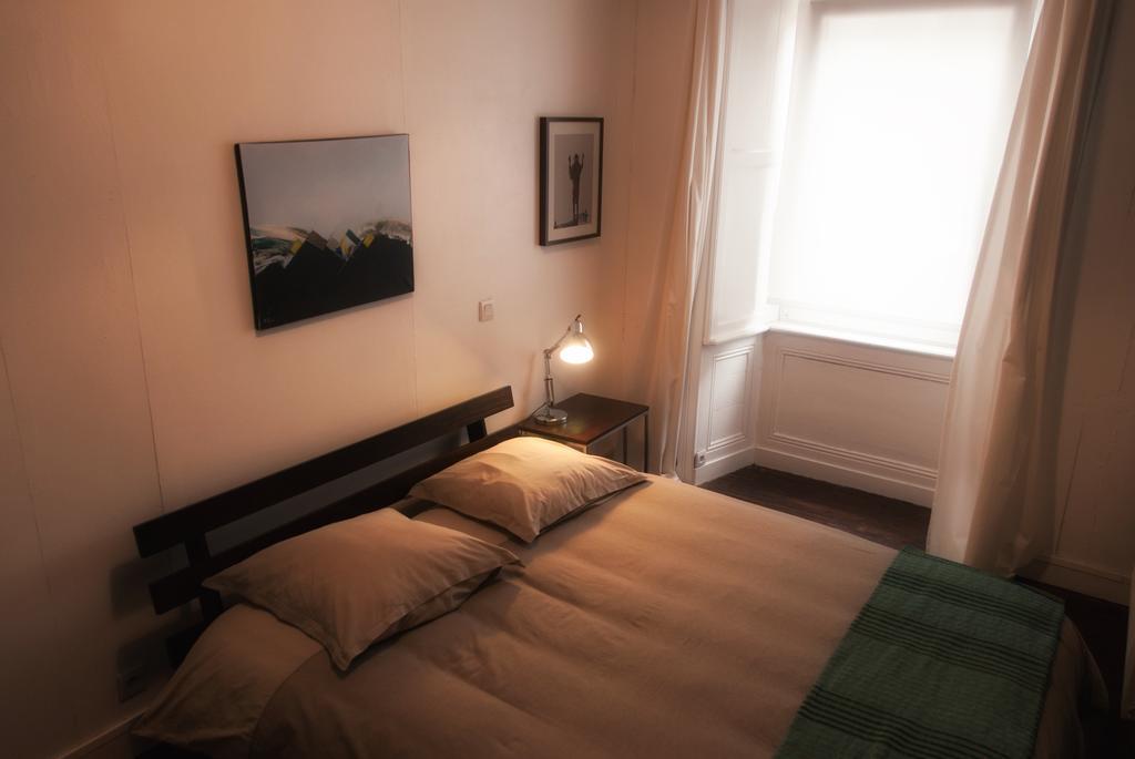 Les Chambres De Lourmel Понтиви Экстерьер фото